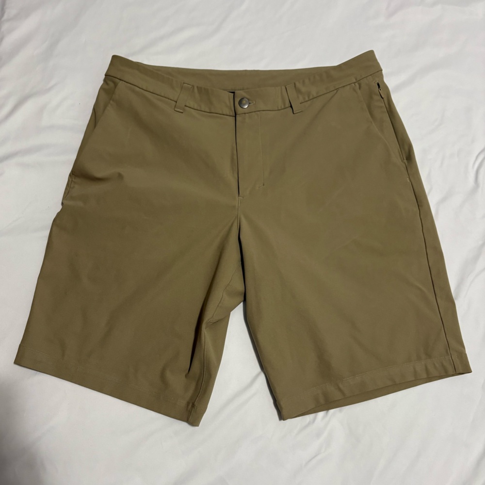 Men's Lululemon Commission Short Relaxed Fit Brown Size 34 10” Inseam
